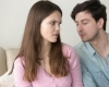 Pourquoi un homme continue-t-il d’insister, même quand une femme le repousse ?