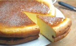 Voici une Recette de gâteau au Fromage super facile à faire… Et délicieuse!