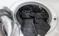 Comment éviter qu’un vêtement noir devienne terne ?