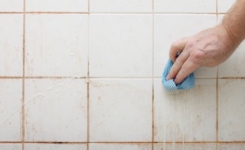 Astuces grand-mère pour nettoyer vos joints de salle de bain