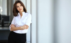 Jusqu’à quel âge une femme a-t-elle besoin d’un homme ? 