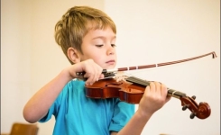 Enlevez la tablette à vos enfants et donnez-leurs un instrument de musique