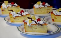 Gâteau à l'ananas et aux griottines