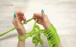 Comment tricoter une écharpe avec vos mains en seulement 30 minutes