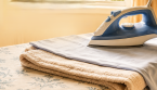 L'astuce de la serviette pour repasser plus efficacement pendant les fortes chaleurs
