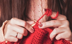 Tricoter est bon pour la santé mentale et physique… et la garde-robe