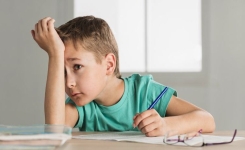 Une maman partage sa superbe astuce pour aider un enfant à gérer le stress relié à l’école