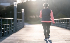 Pourquoi il vaut mieux marcher que courir pour perdre la graisse