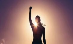 Personne ne pourra te contrôler : 7 astuces psychologiques pour reprendre le pouvoir sur ta vie