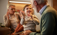 Les grands-parents qui créent un lien fort avec leurs petits-enfants font souvent ces 5 choses différemment