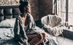 Les personnes intelligentes ont tendance à dire des gros mots, à se coucher tard et à être désordonnées 