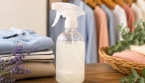 Spray maison 2-en-1 : pour défroisser les vêtements et réduire l’électricité statique