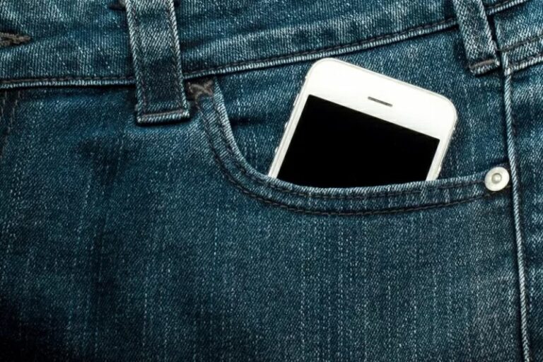 Pourquoi avons-nous l’impression que notre téléphone vibre alors qu’il ne l’est pas ?