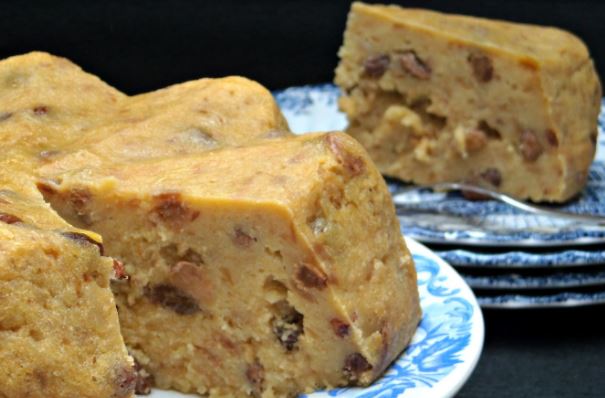 Ma grand mère avait trop de pain, elle faisait du « Pain d’chien » ou  « Pudding » Recette Facile !!