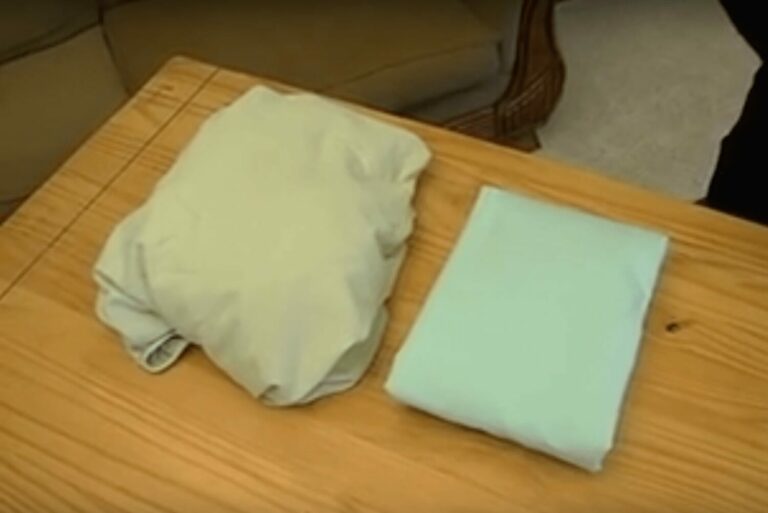 Comment plier un drap-housse en moins d’une minute