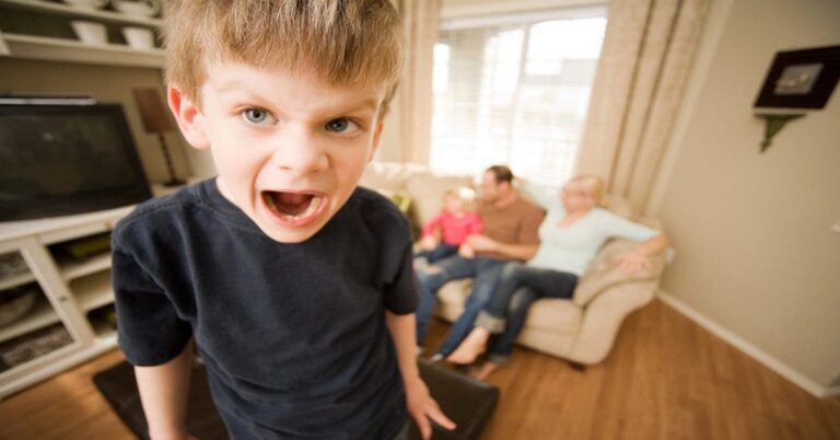 – Chaque comportement des enfants vient d’une erreur des parents
