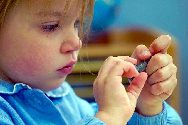 « Le maître est l’enfant », un documentaire pour comprendre l’approche Montessori