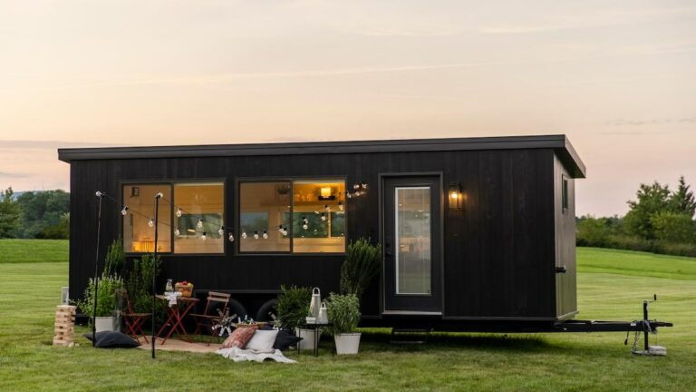 Des Mini-Maisons Durables et Épurées Disponibles Chez IKEA, le Géant du Mobilier