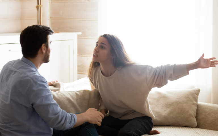 Chérie, tu m’énerves : 7 femmes sur 10 trouvent leur partenaire irritant