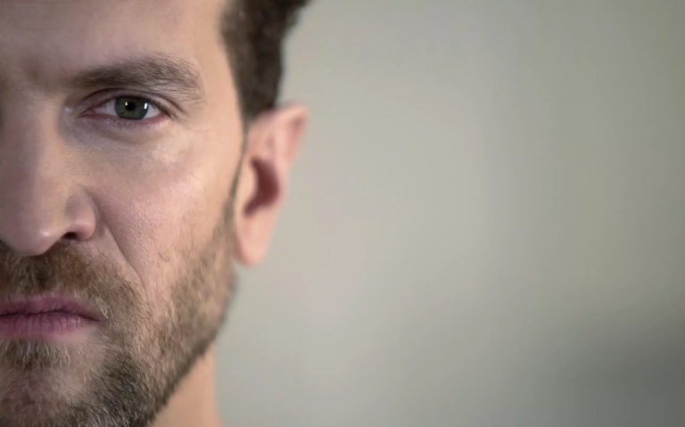 Ce que les narcissiques détestent le plus : 5 vérités à connaître