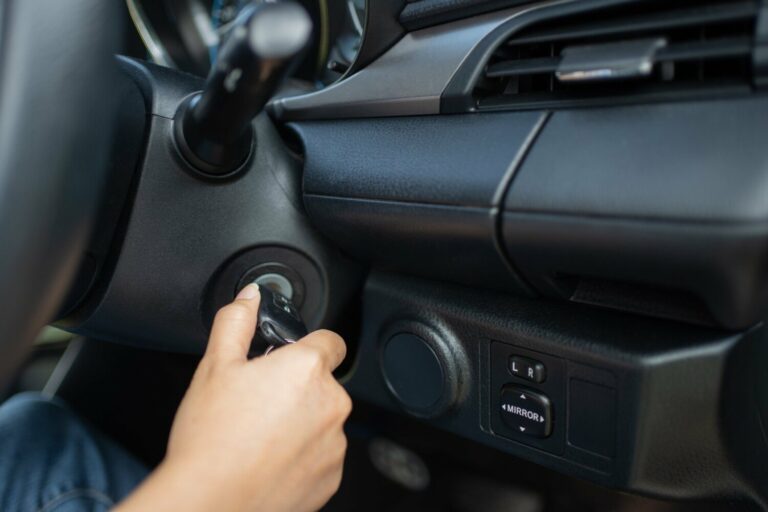 Faut-il laisser chauffer sa voiture avant de rouler ?