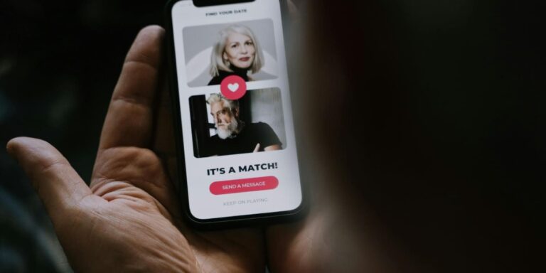 Les applications de rencontre : l’illusion d’un amour en libre-service