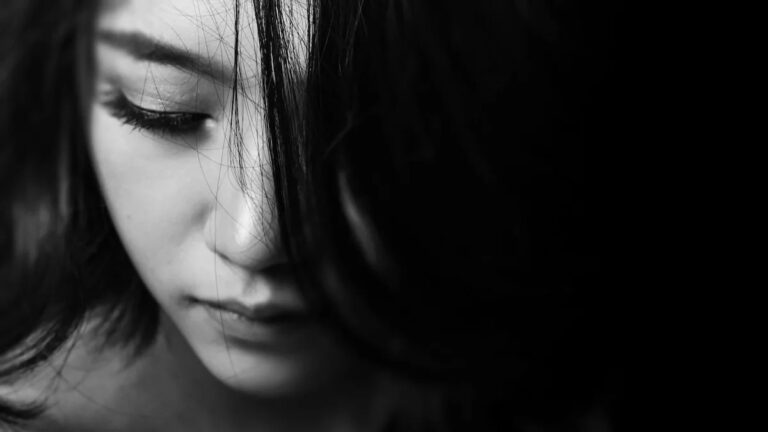 Que signifie le fait qu’une personne revienne sans cesse dans vos pensées ?
