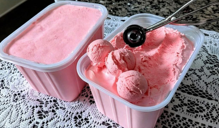 Glace maison ultra crémeuse à la fraise (sans sorbetière et inratable)